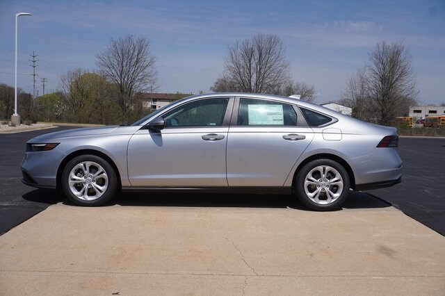 2025 Honda Accord LX photo 2