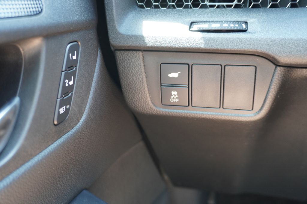 2025 Honda CR-V Sport-L - Photo 31