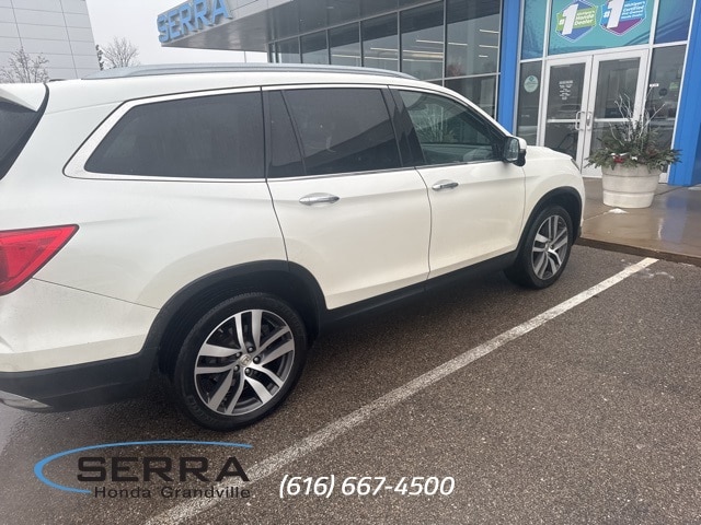 2018 Honda Pilot Touring's photo