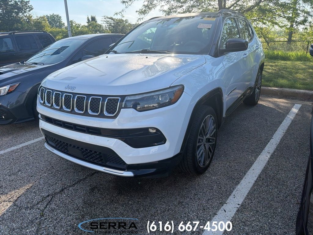 2023 Jeep Compass Limited 4X4's photo