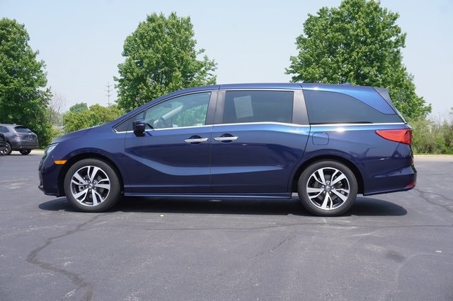 Certified 2021 Honda Odyssey Touring with VIN 5FNRL6H87MB004615 for sale in Grandville, MI