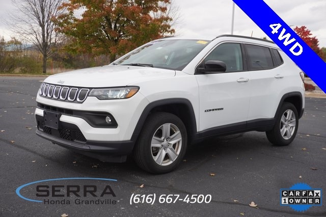 2022 Jeep Compass Latitude's photo