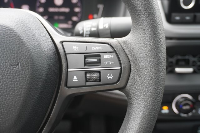 2025 Honda Accord SE - Photo 25