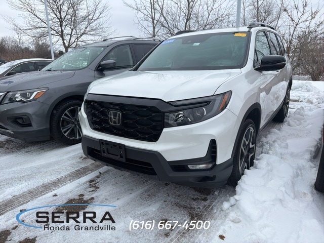 2022 Honda Passport Elite's photo