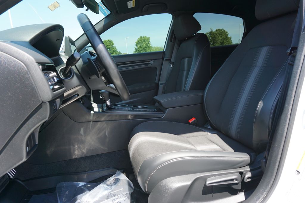 2022 Honda Civic Hatchback Sport - Photo 16
