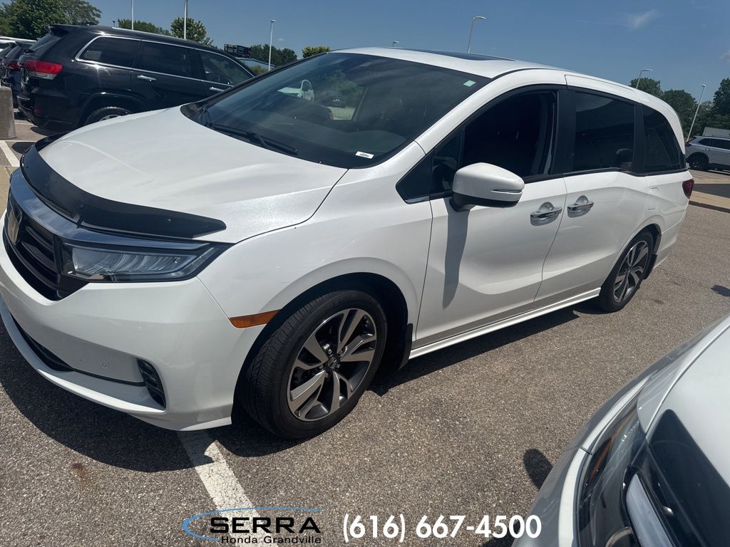 2023 Honda Odyssey Touring's photo