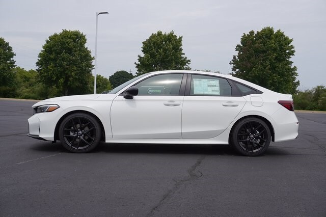 2025 Honda Civic Sport photo 2