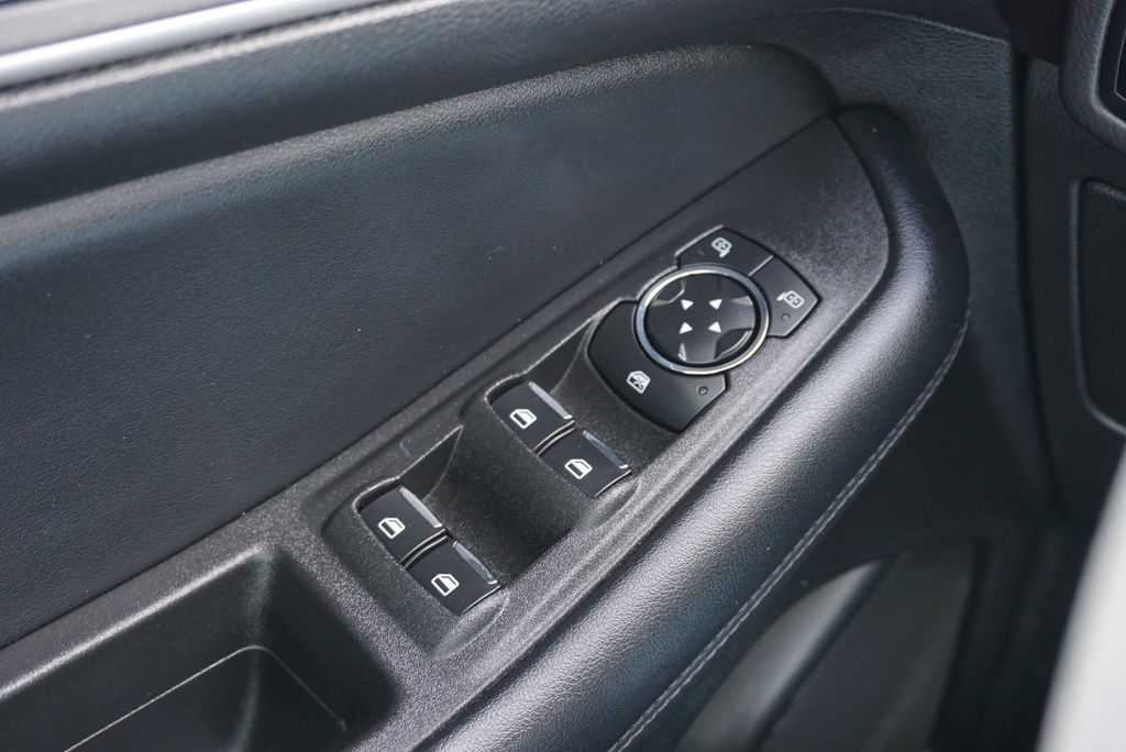 2024 Ford Edge SEL - Photo 30