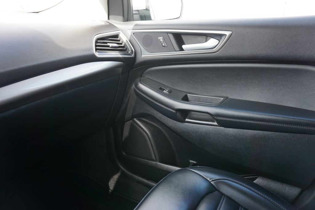 2024 Ford Edge SEL - Photo 32
