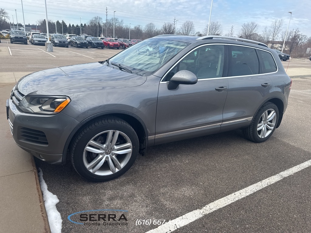 2012 Volkswagen Touareg Sport