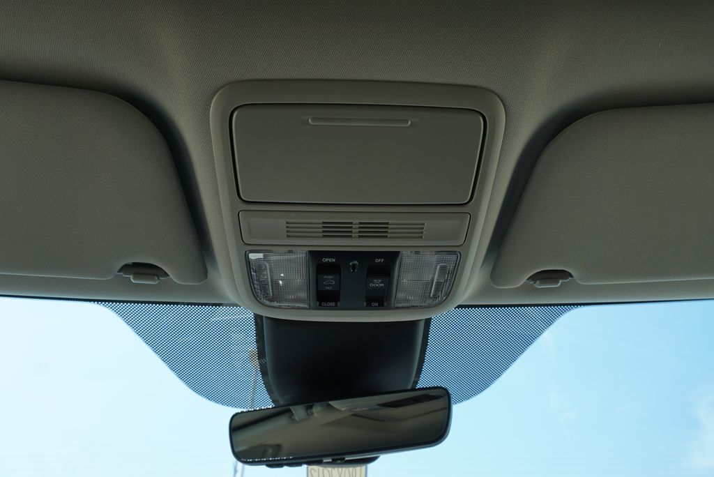 2026 Honda Odyssey Touring - Photo 34