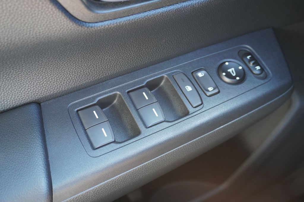 2024 Honda CR-V Sport-L - Photo 31