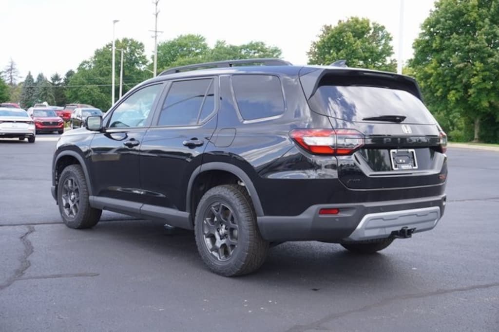 New 2025 Honda Pilot TrailSport SUV