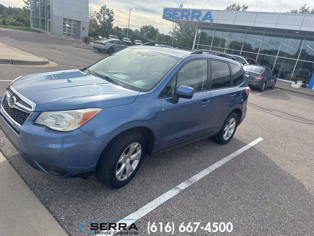 Used 2015 Subaru Forester i Premium with VIN JF2SJADC6FG443190 for sale in Grandville, MI
