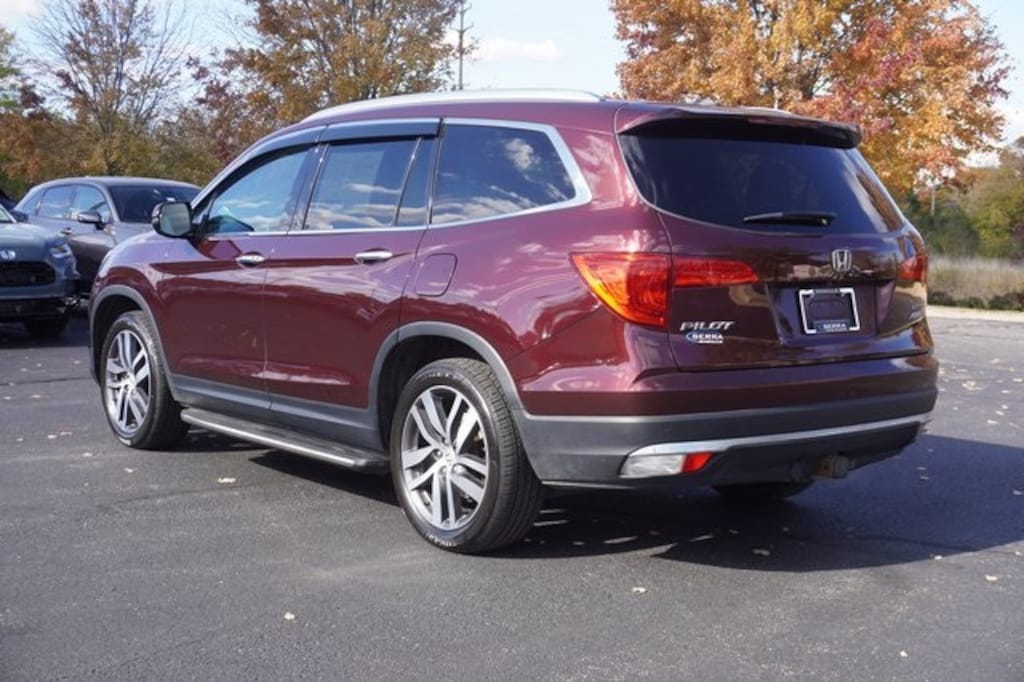 Used 2016 Honda Pilot Touring AWD SUV