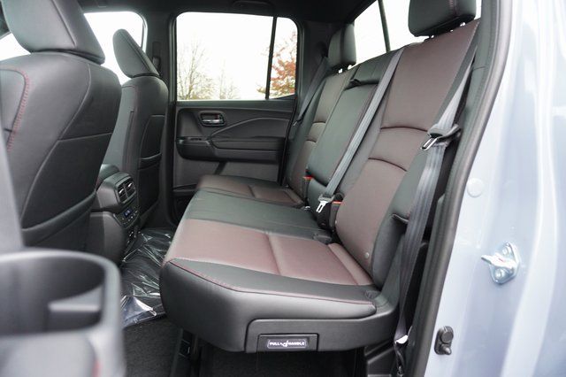 2026 Honda Ridgeline Black Edition - Photo 11