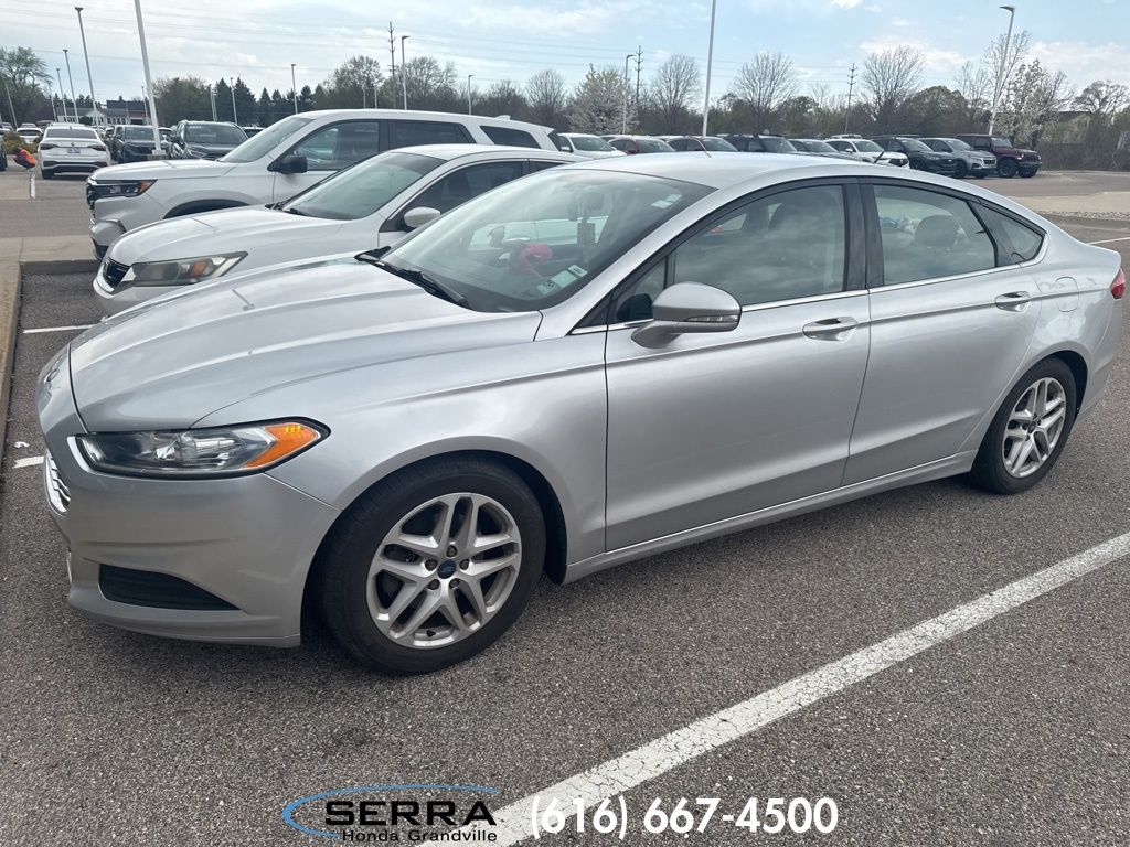 2015 Ford Fusion SE FWD's photo