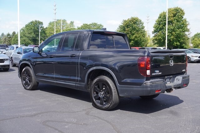 2017 Honda Ridgeline Black Edition photo 2