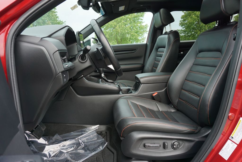 2025 Honda CR-V Sport-L - Photo 17