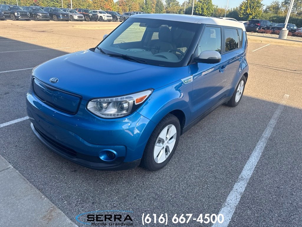 Used 2015 Kia Soul EV Base with VIN KNDJP3AE7F7001335 for sale in Grandville, MI