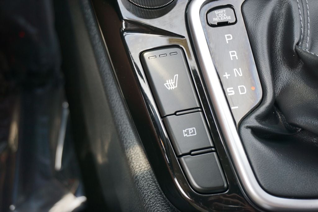 2024 Kia Seltos EX - Photo 24