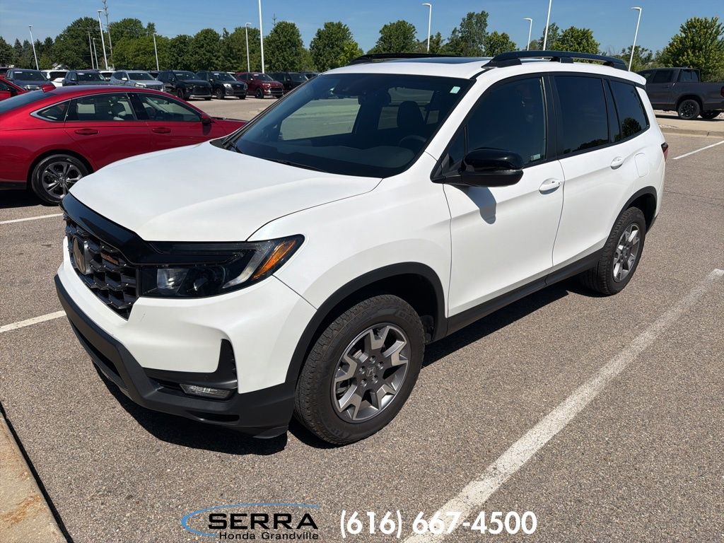 2023 Honda Passport 3.5 TrailSport 4WD Auto's photo