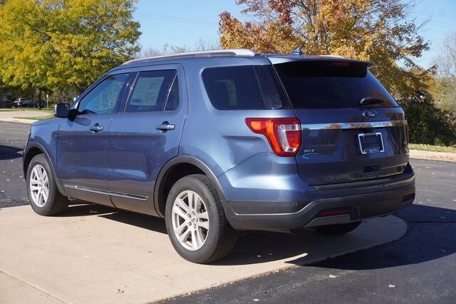 2019 Ford Explorer XLT photo 3