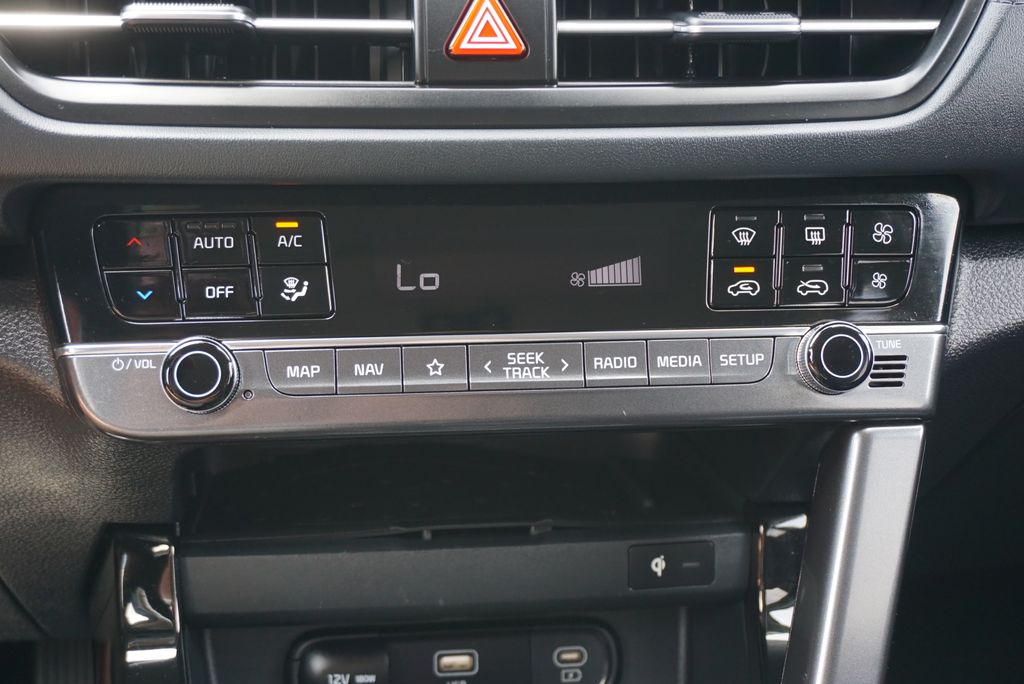 2024 Kia Seltos EX - Photo 22