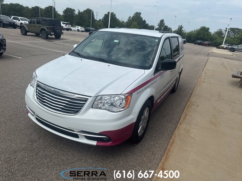2014 Chrysler Town & Country Touring