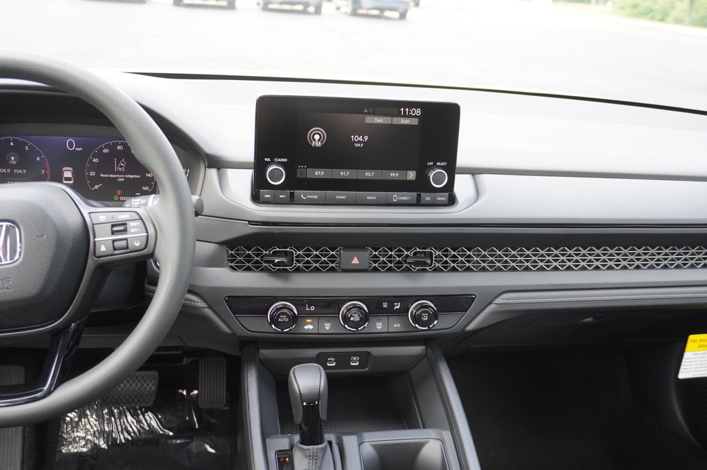 2024 Honda Accord LX - Photo 14