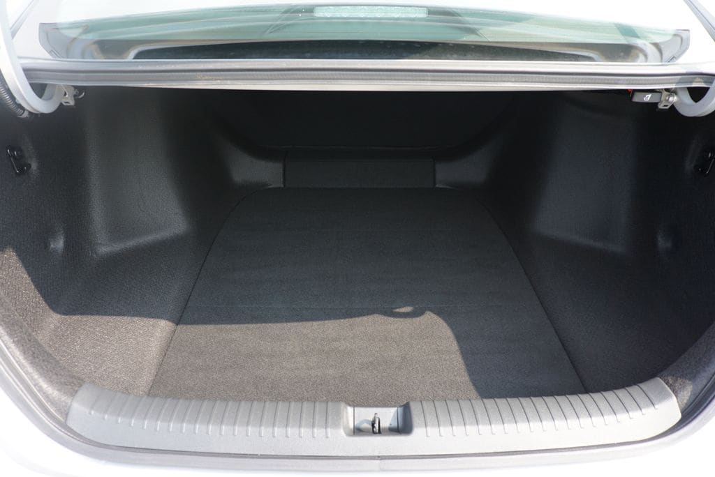 2024 Honda Accord LX - Photo 9
