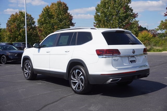 2022 Volkswagen Atlas V6 SEL photo 2