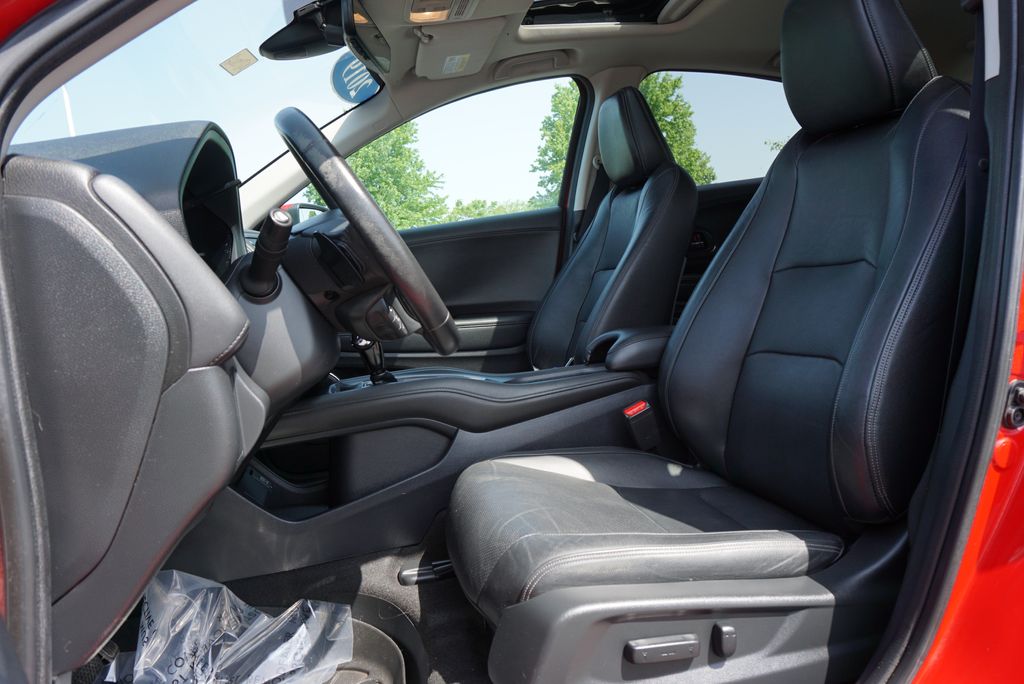 2019 Honda HR-V Touring - Photo 17