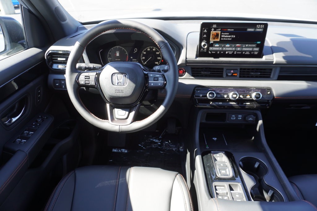 2025 Honda Pilot TrailSport - Photo 14