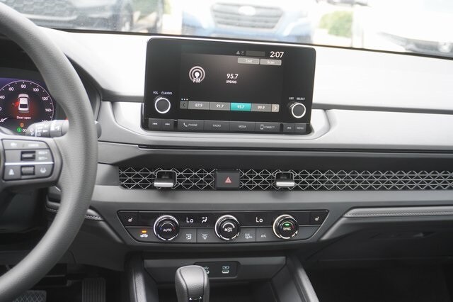 2025 Honda Accord SE - Photo 15