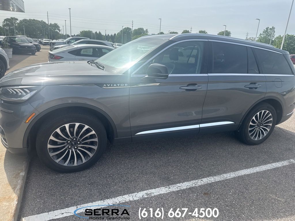 2023 Lincoln Aviator AWD's photo