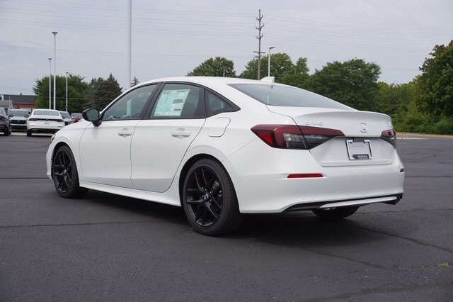 2025 Honda Civic Sport photo 3