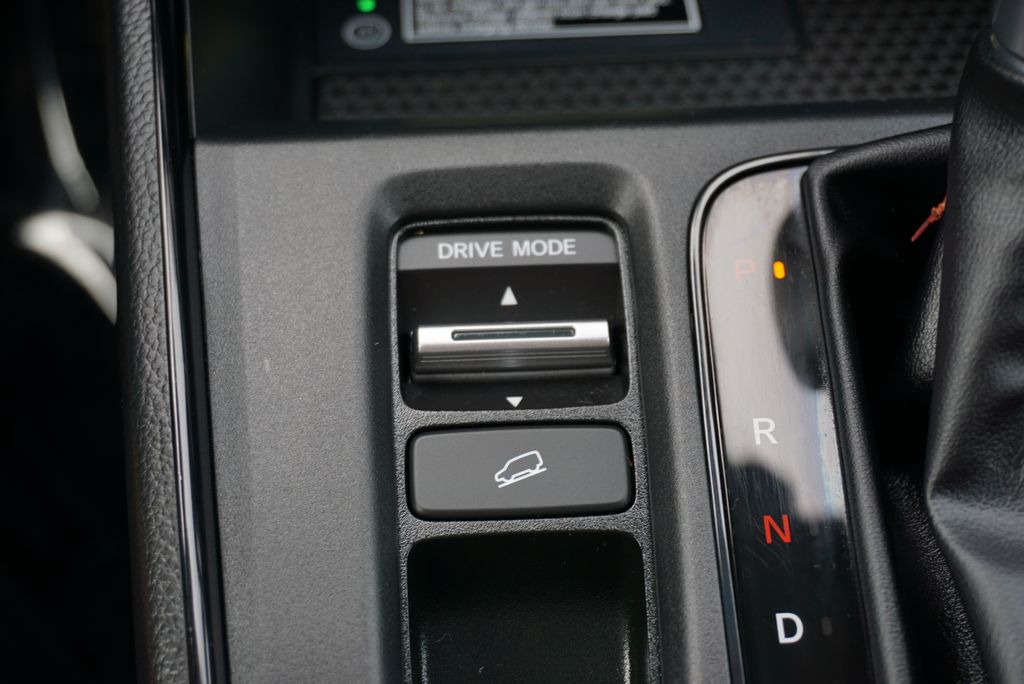 2025 Honda CR-V Sport-L - Photo 23