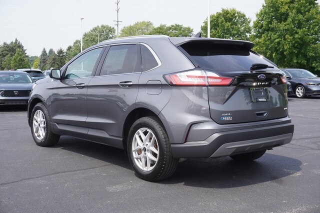 2023 Ford Edge SEL photo 3