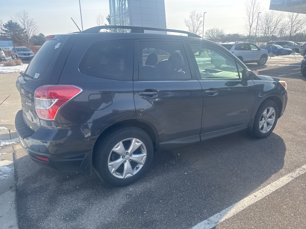 Used 2014 Subaru Forester i Premium with VIN JF2SJAEC8EH440881 for sale in Grandville, MI