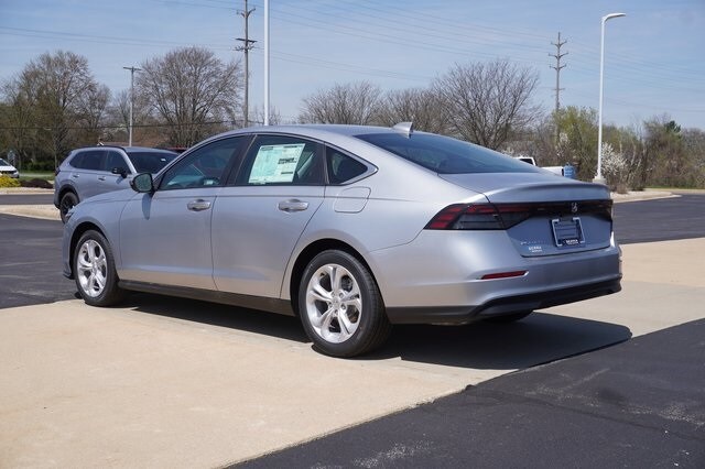 2025 Honda Accord LX photo 3