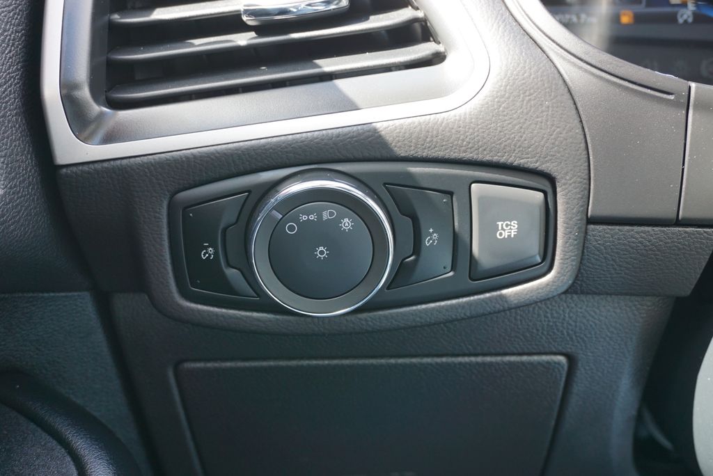 2024 Ford Edge SEL - Photo 29