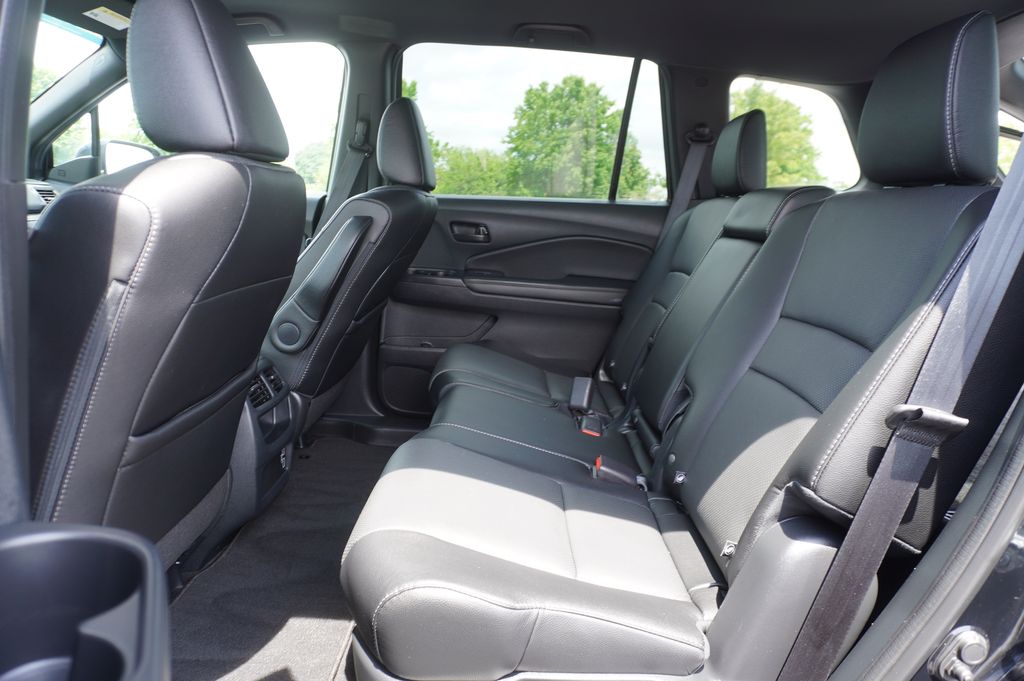 2023 Honda Passport EX-L - Photo 12