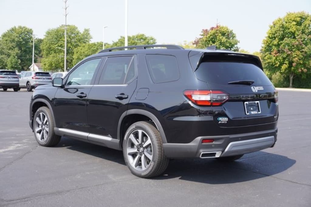 New 2025 Honda Pilot Touring SUV
