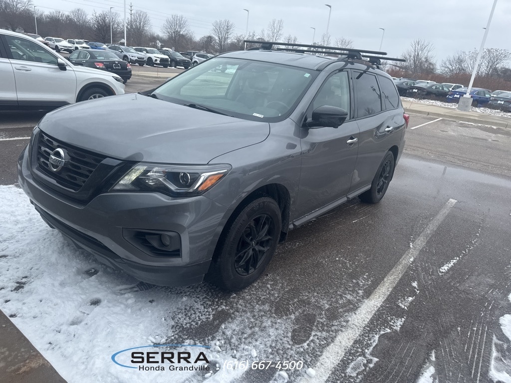 2018 Nissan Pathfinder SL