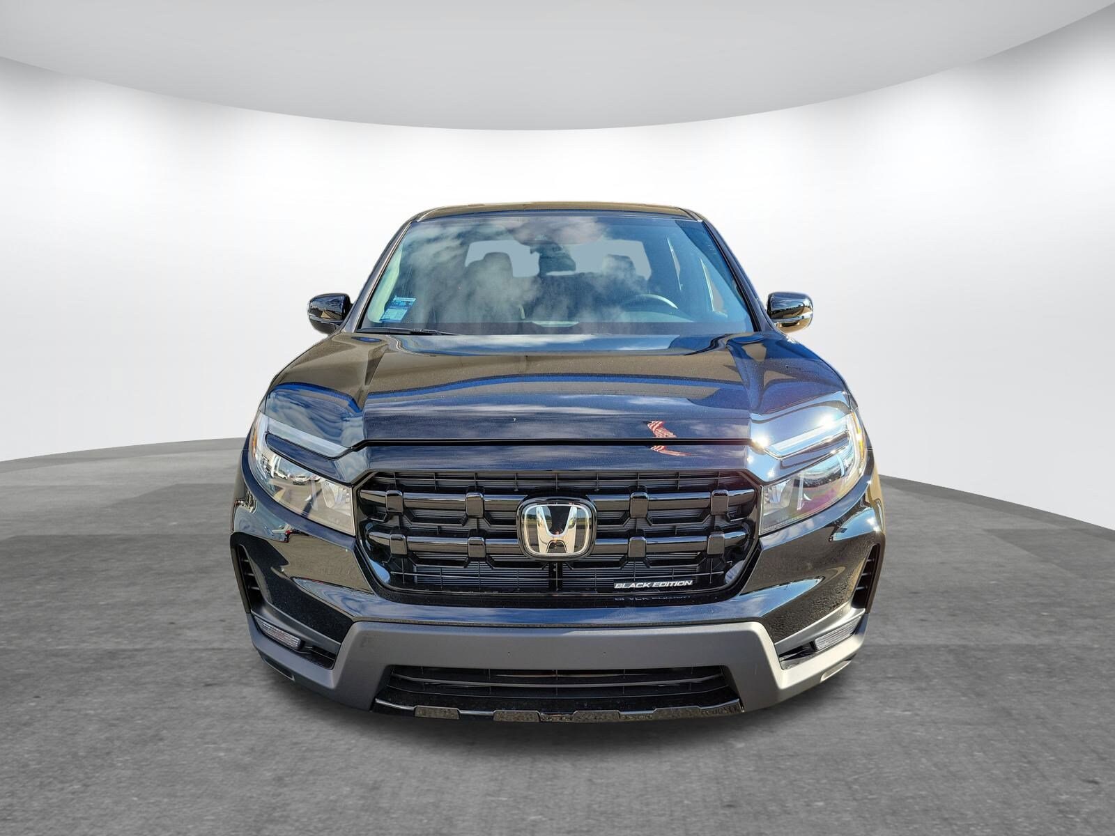 2026 Honda Ridgeline Black Edition photo 2