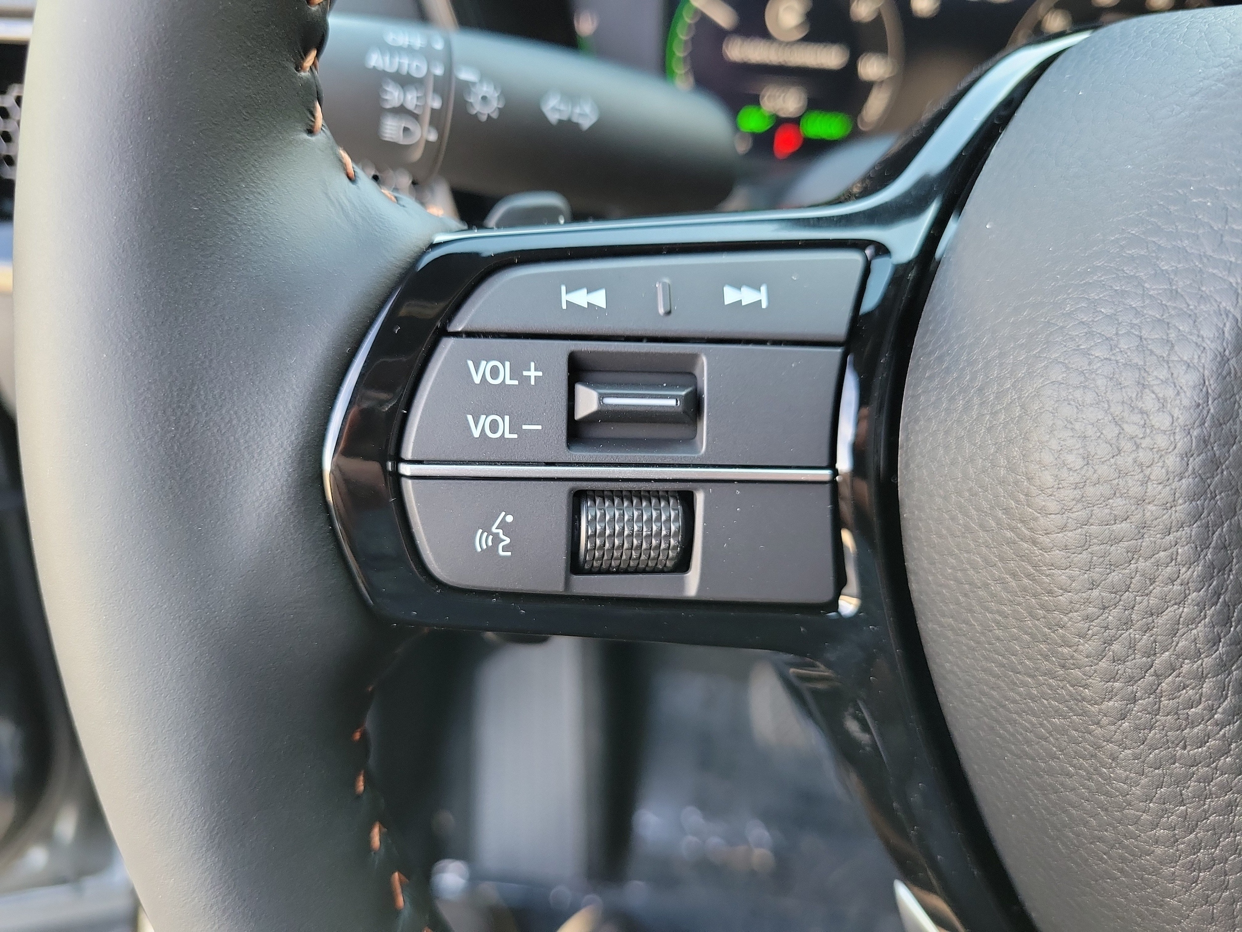 2026 Honda CR-V Sport Touring - Photo 20