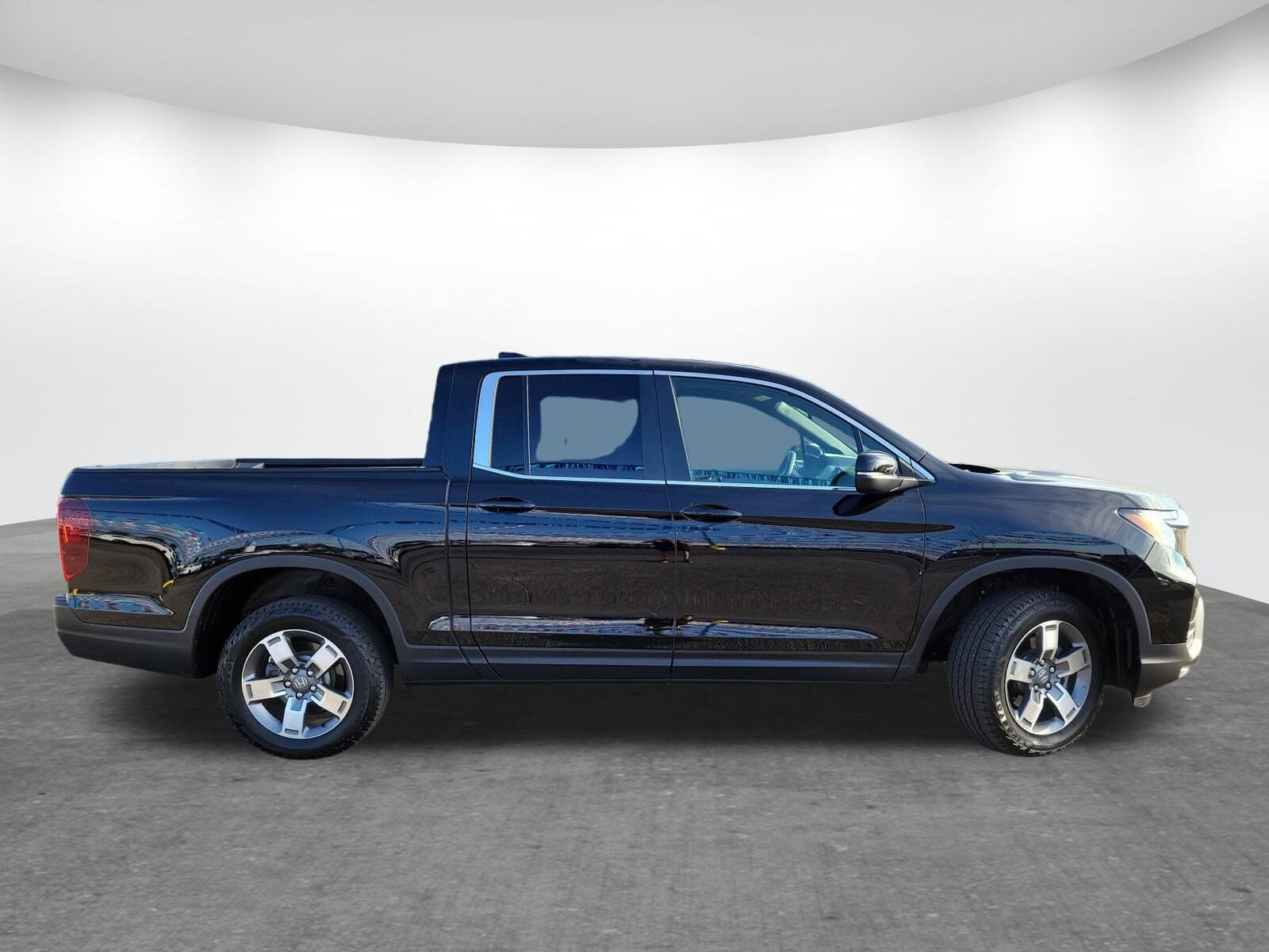 2025 Honda Ridgeline RTL photo 4