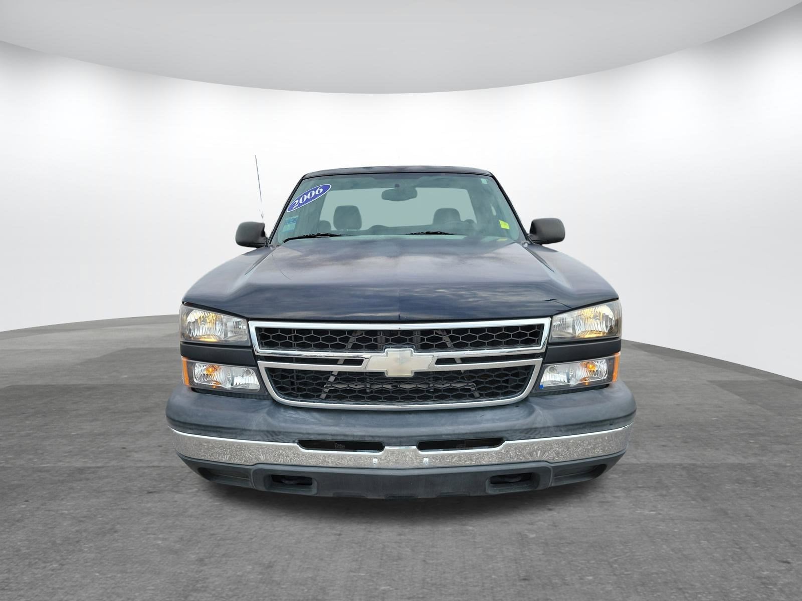 Used 2006 Chevrolet Silverado 1500 Work Truck with VIN 1GCEC14Z06Z265632 for sale in Sylacauga, AL
