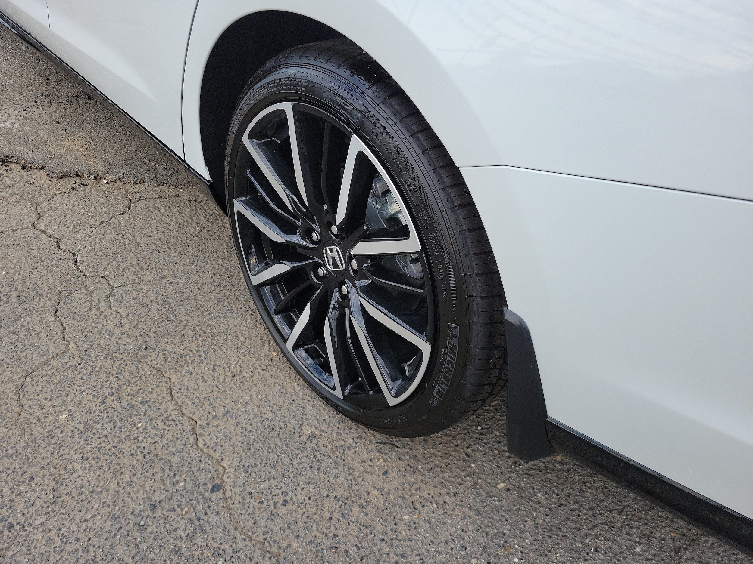 2026 Honda Accord Hybrid Touring - Photo 26